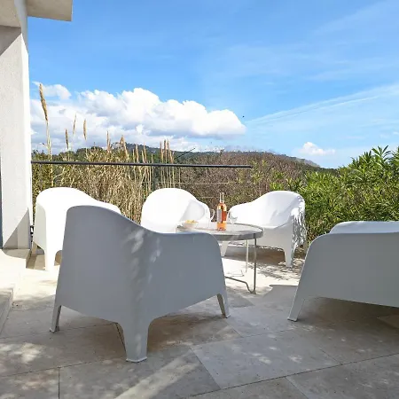 -la Madile- Piscine Chauffee Villa *
