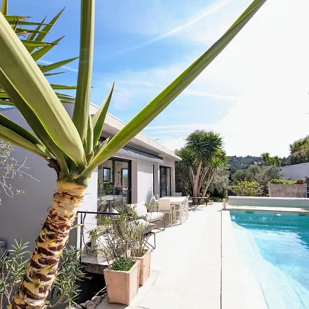 -la Madile- Piscine Chauffee Villa